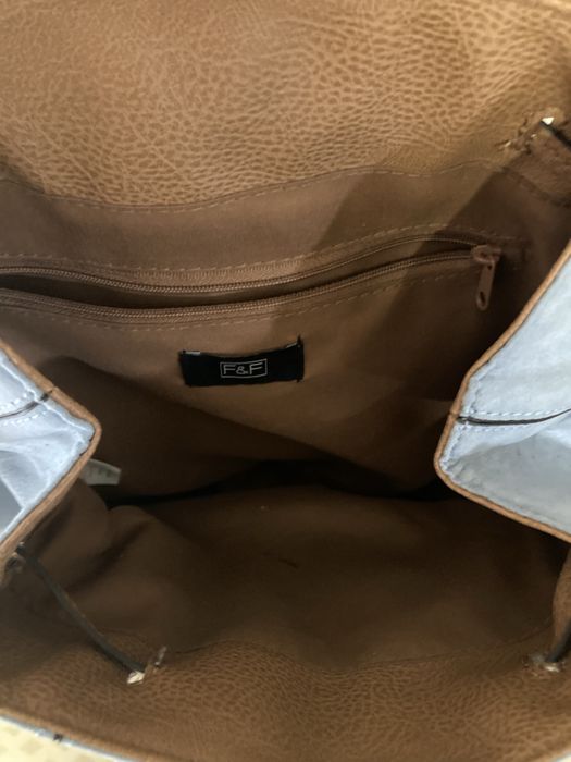 Torebka plecak w kolorze jeans