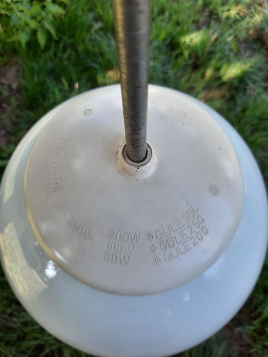 Retro lampa kula mleczne szklo lata 60 te