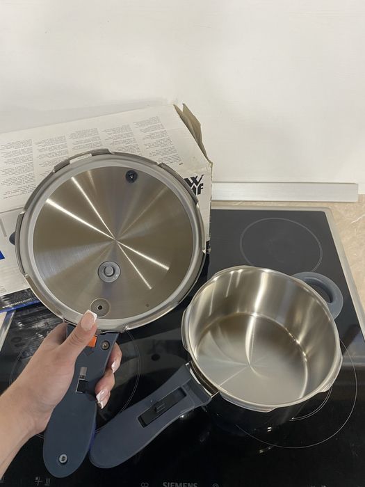 Скороварка   Кастрюля 2,5 л Perfect Plus WMF