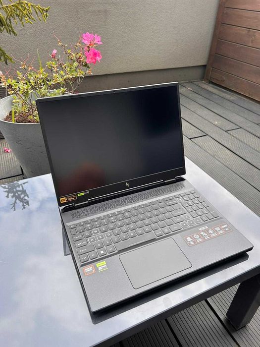 Acer Nitro 16 R7-8845HS/16GB/1TB RTX4070 165Hz QHD Laptop Gamingowy
