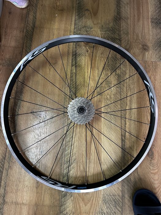 Kaseta Shimano R7000 105 + koło Shimano RS jak nowe: