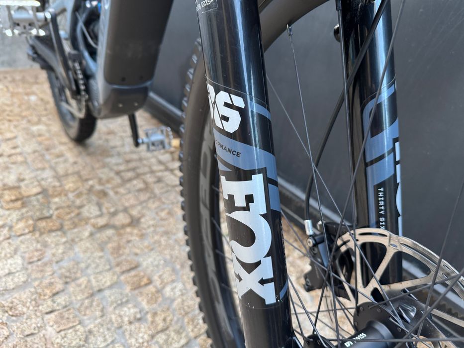 Santa Cruz Heckler 9 C — 2022 | Shimano EP8 | 720 Wh | L/XL | Carbono