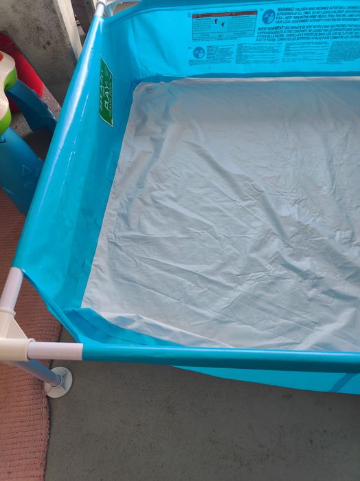 Piscina quadrada para crianças 122x122 Altura 30,5 cm