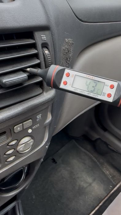Nissan Almera 2.2 дизель 2002р
