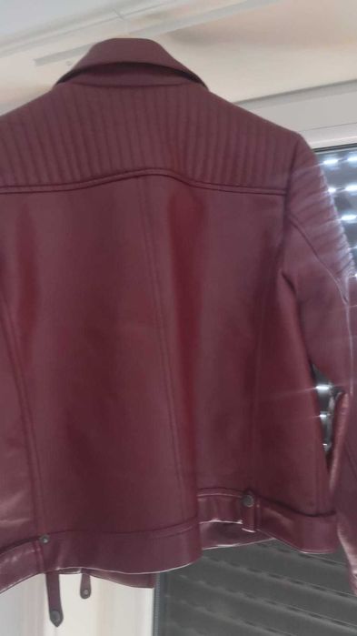 Blusão em Pele Vermelho escuro