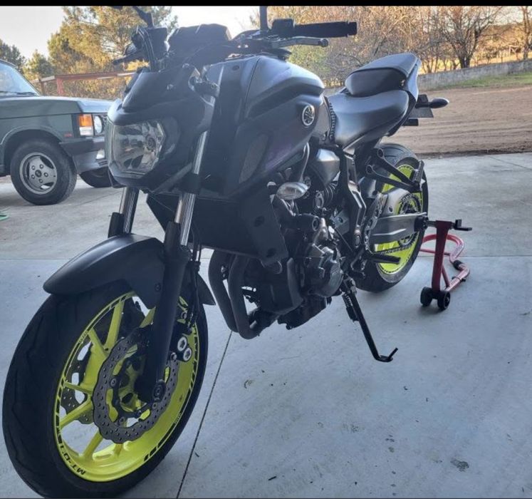 YAMAHA MT 07 2018