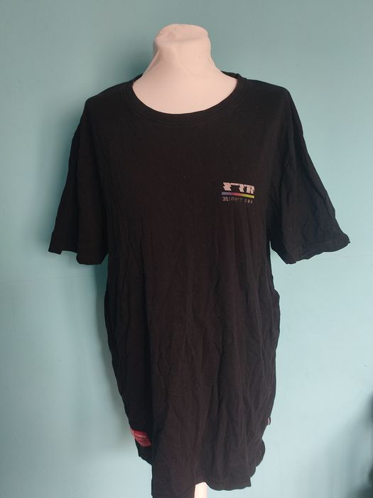 T-Shirt oversize z nadrukiem na plecach