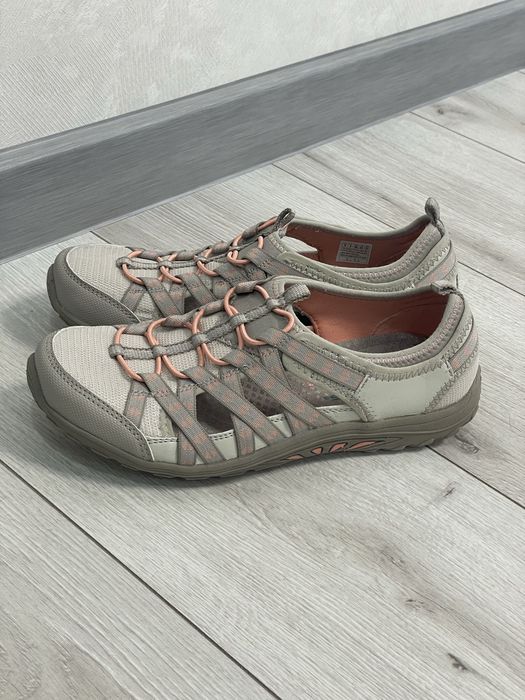 Літні кросівки ,трекінгові сандалі ,босоніжки Skechers 38розмір