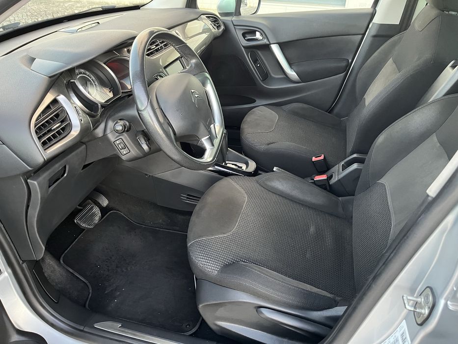 Citroen C3 Exclusive 1.6 e-VTi 120cv - cx automática ou sequencial
