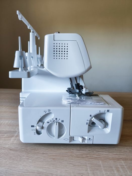 Overloque Brother Lock 1334D – Excelente Estado - Nunca foi usada
