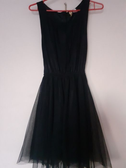Sukienka czarna stan bardzo dobry.