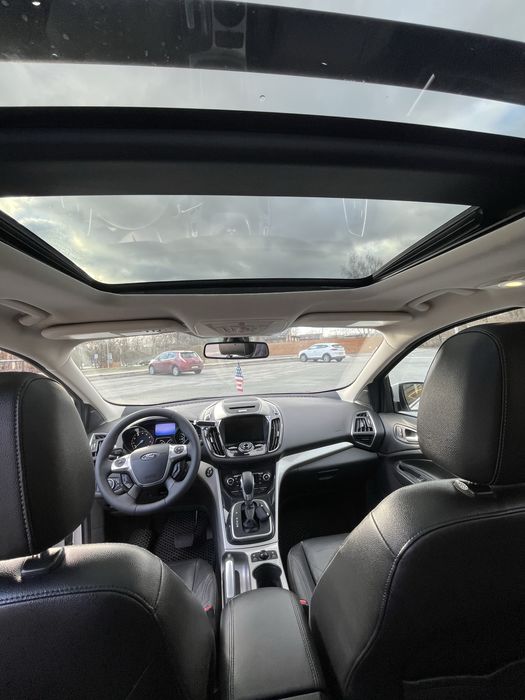 Продам Ford  Escape 2л