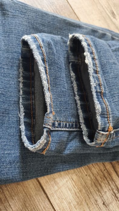 Damskie jeansy Pull&Bear – rozmiar 42 (USA 10 / MEX 32)