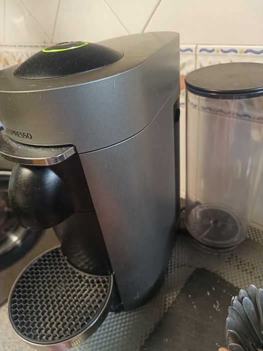 Máquina Nespresso vertuo