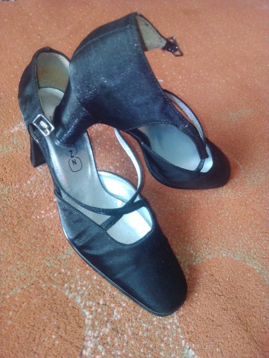 Buty, wysoki obcas, czarne, atłasowe