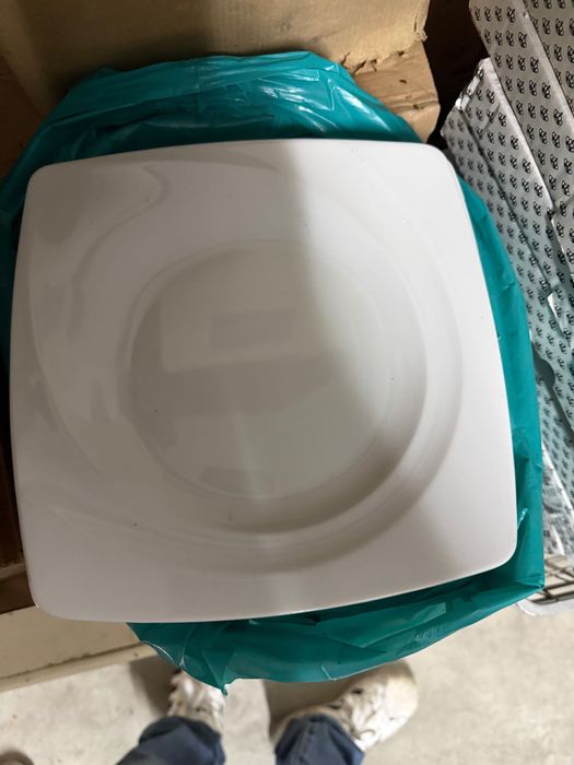 Loiças …travessas e pratos novos