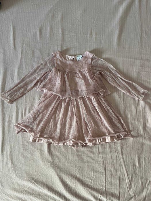 Vestido Zara de tule rosa-claro com folhos e brilhos, 2-3 anos