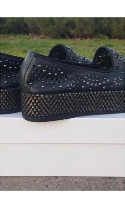 Стильні сліпони baldinini італія натур шкіра.36,37,39 залишки складу