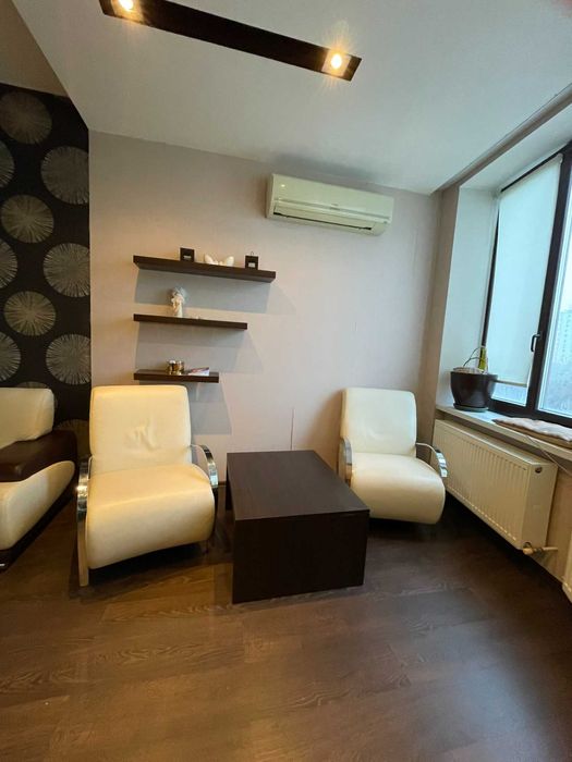 Большая семейная квартира 130м 6 этаж. Теплый дом, парковка во дворе.