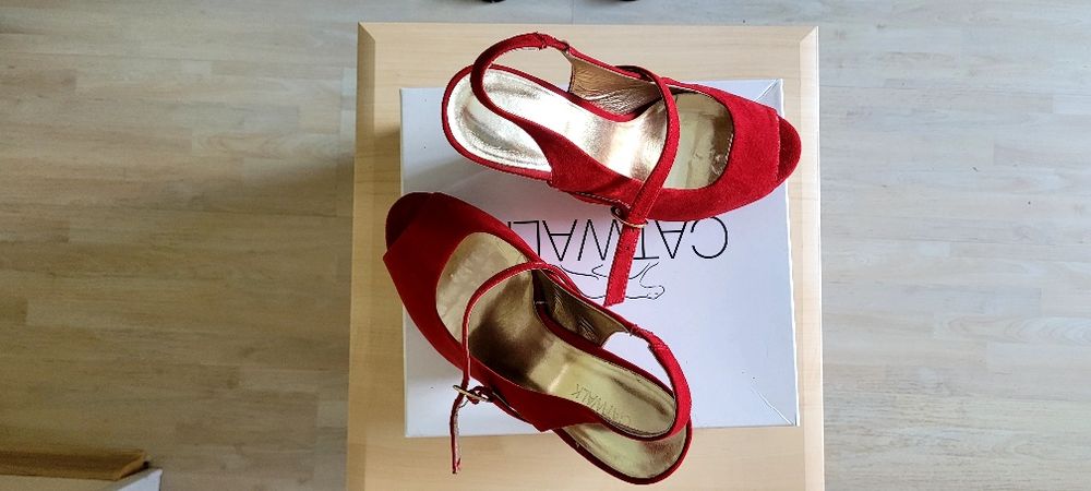 Czerwone eleganckie szpilki rozmiar 40