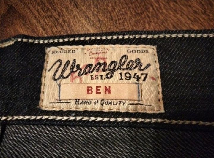 Стильные джинсы  Wrangler