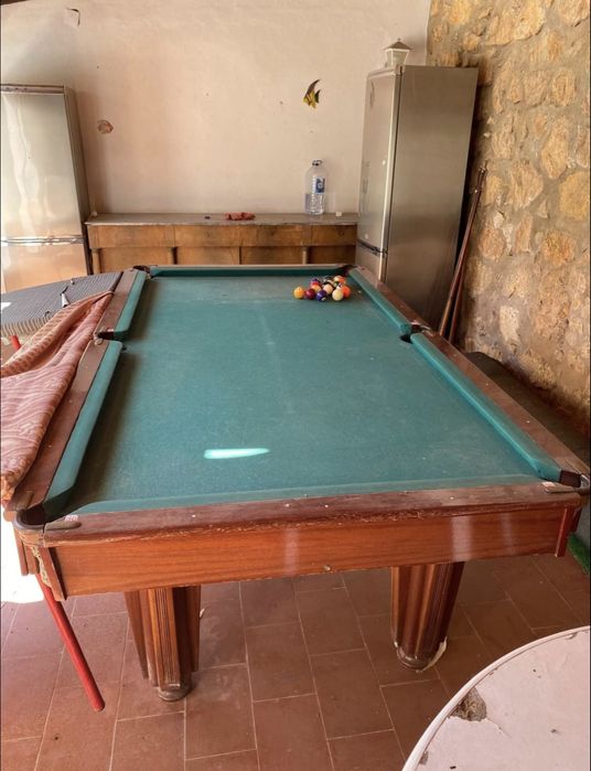 Mesa de Snooker em Madeira Perfeita para Lazer e Diversão!