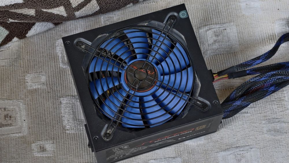 Блок питания 535 raidmax scorpio 80 plus bronze