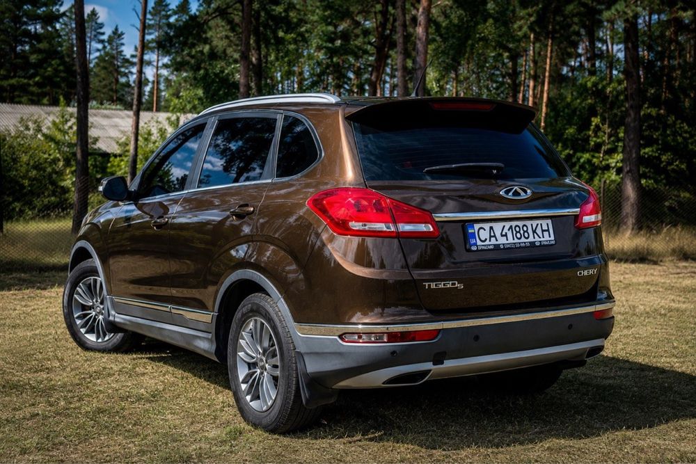 Автомобіль Chery Tiggo5