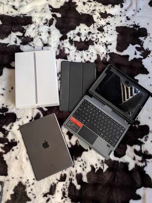 Apple iPad gen. 9 64Gb + akcesoria etui nillkin