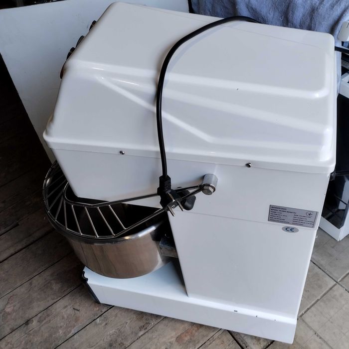 Тестомес, тістоміс  GoodFood SM20T2V380 на 2 скорости