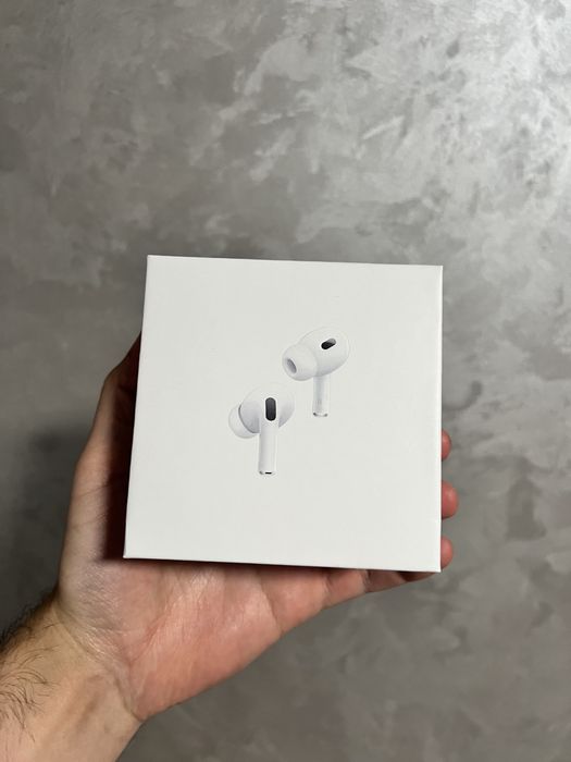 Apple AirPods Pro (2nd generation) з MagSafe кейсом — нові