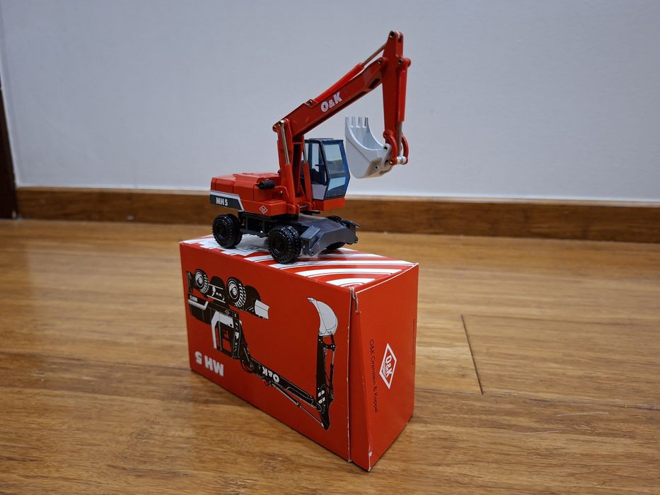 Model NZG O&K MH5 1:50