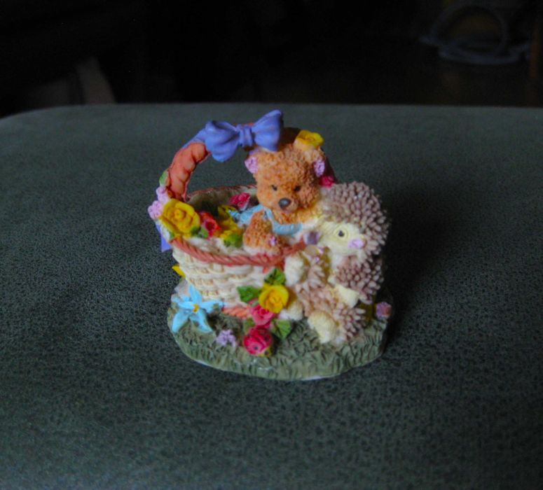 Cesta de Flores c/ Animais em Marfinite NOVAS