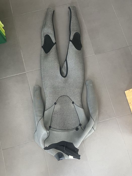 Xcel Men’s Wetsuit 5/4 S