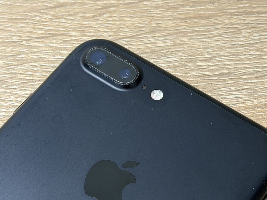 iPhone 7 Plus 128GB Black iCloud lock