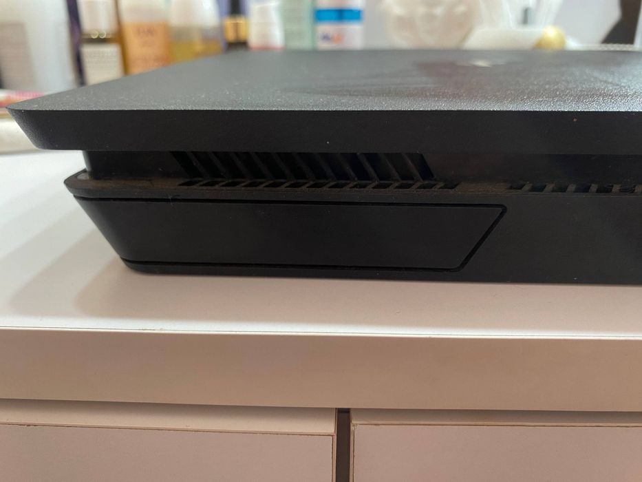 Продам пс 4 slim