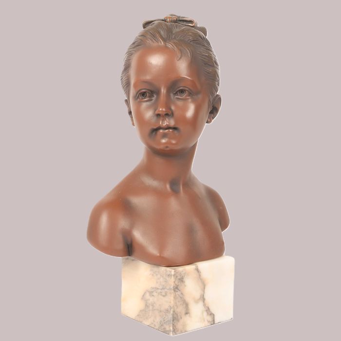 "Mademoiselle Brongniart" popiersie wg Jean-Antoine Houdon