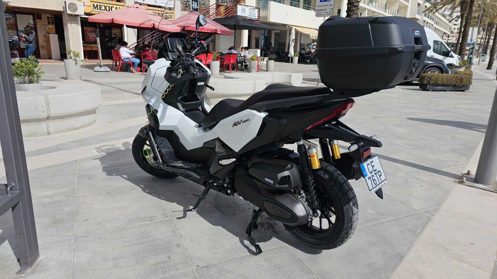 Honda ADV 350 NOVA 1500KM