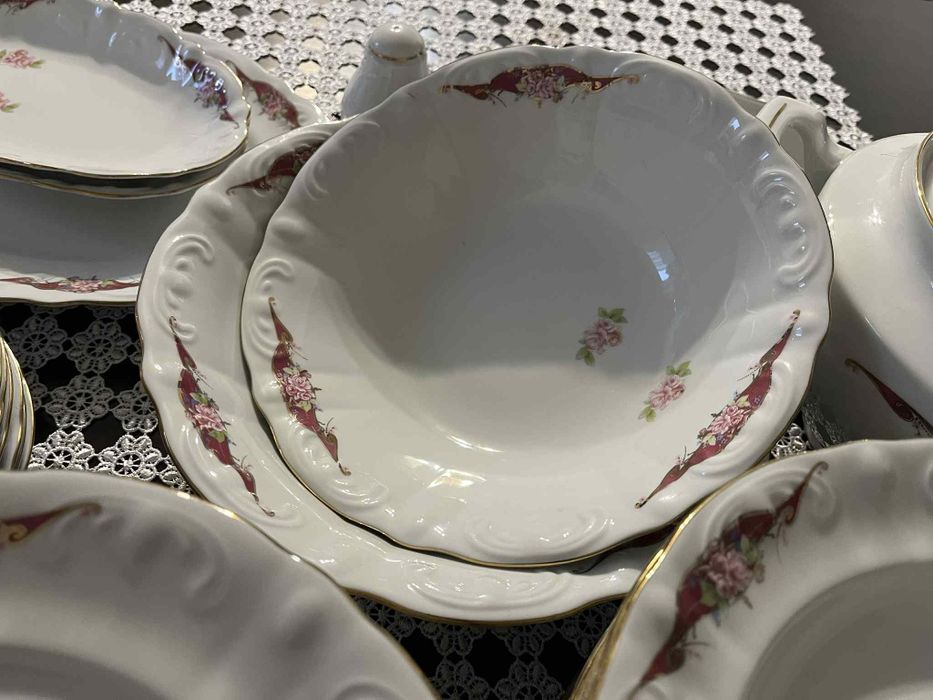 Serwis obiadowy z porcelany Rosenberg