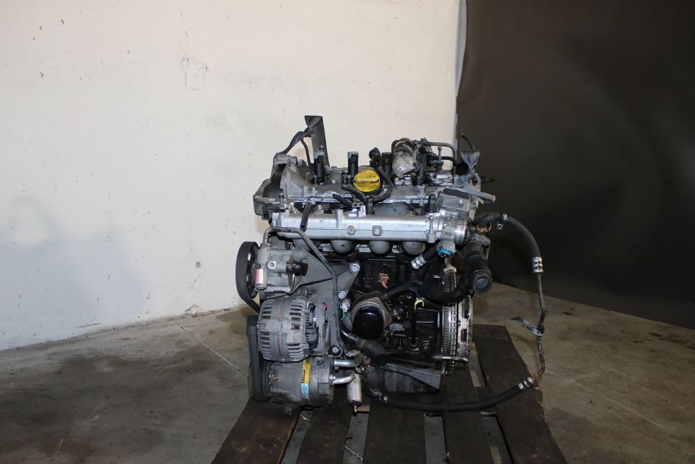 SILNIK 2.0 16V Turbo F4K/RENAULT LAGUNA II 2004