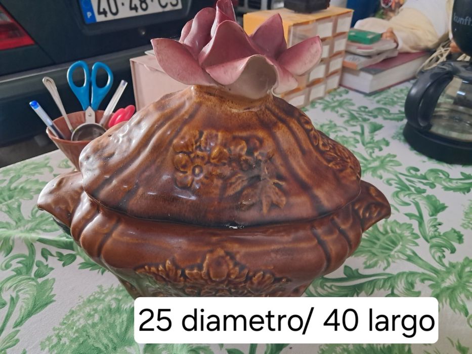 Terrina antiga,decoração