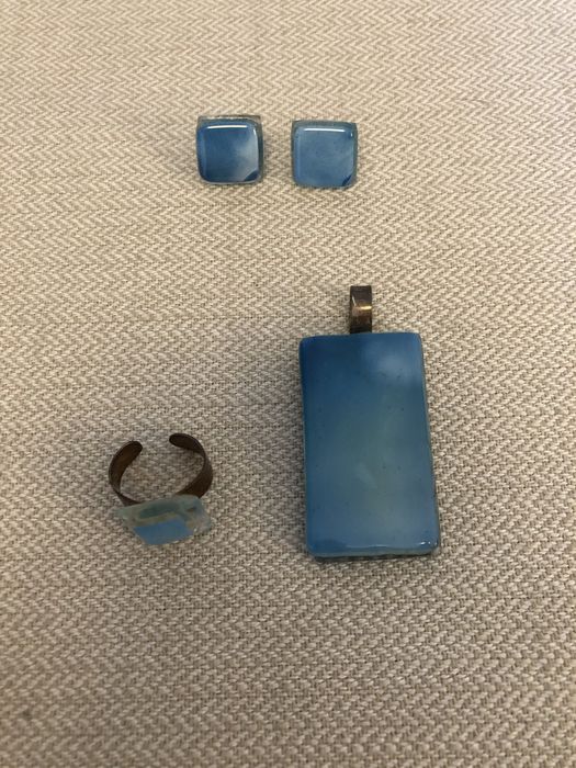 Conjunto anel, brincos e colar em prata