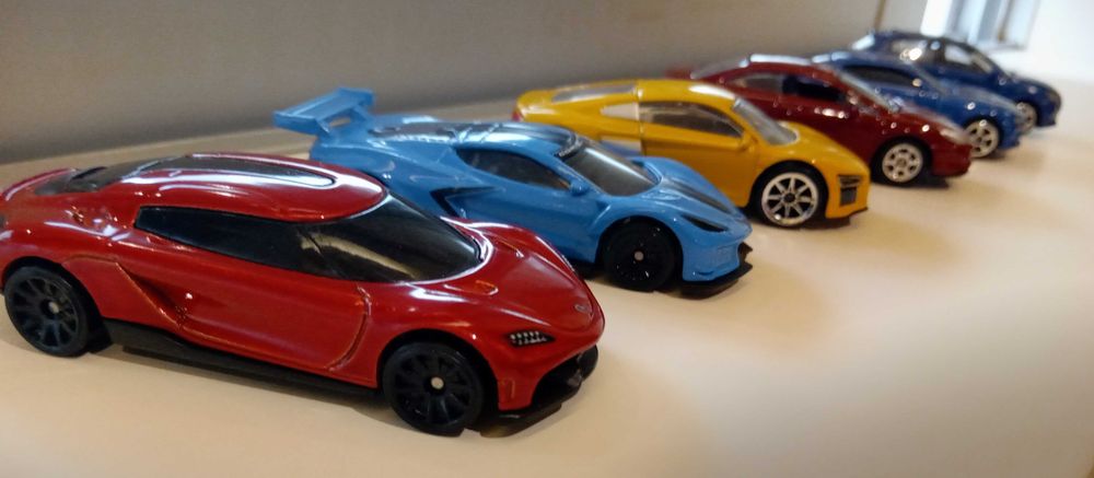 Hot Wheels e outros - 15 carros - Lote ou carros isolados