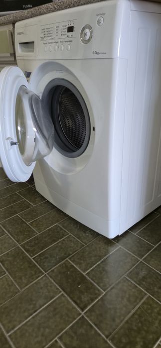 Máquina Lavar Roupa Samsung 6Kg WF7600NAW