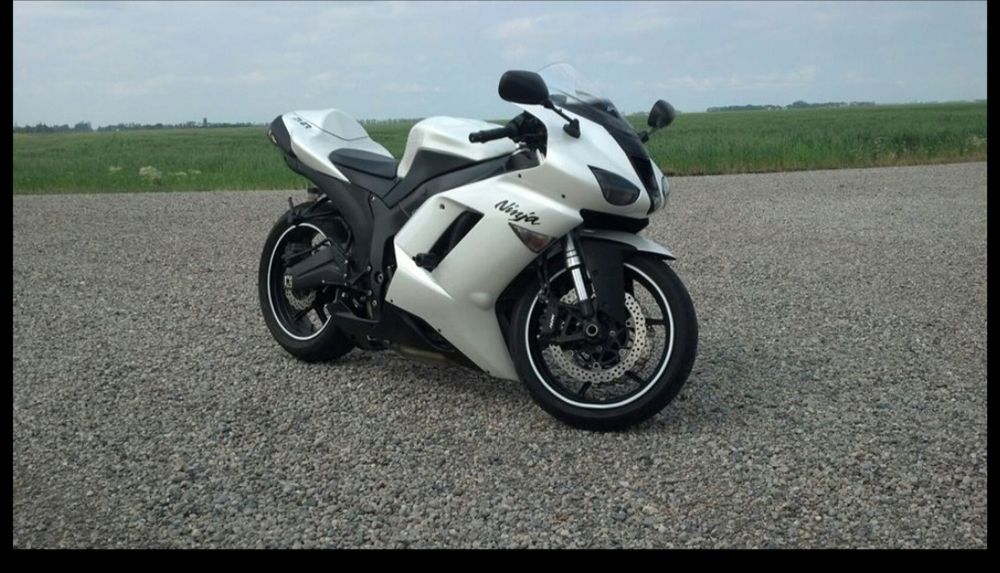 Розбираю Kawasaki zx6r 2007-2008