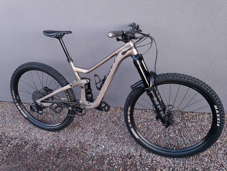 Scott Ransom 920 M FOX 38 enduro full genius slash reign yt Giant trance
