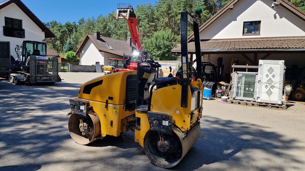 Walec drogowy  JCB VNT260  z 2011 roku 2.6 tony