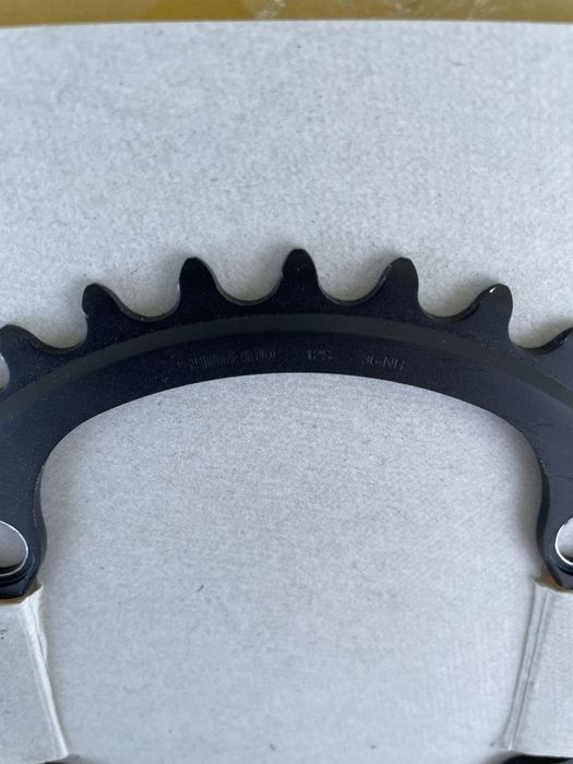 Zębatka tarcza blat Shimano ultegra FC-R8100 36T