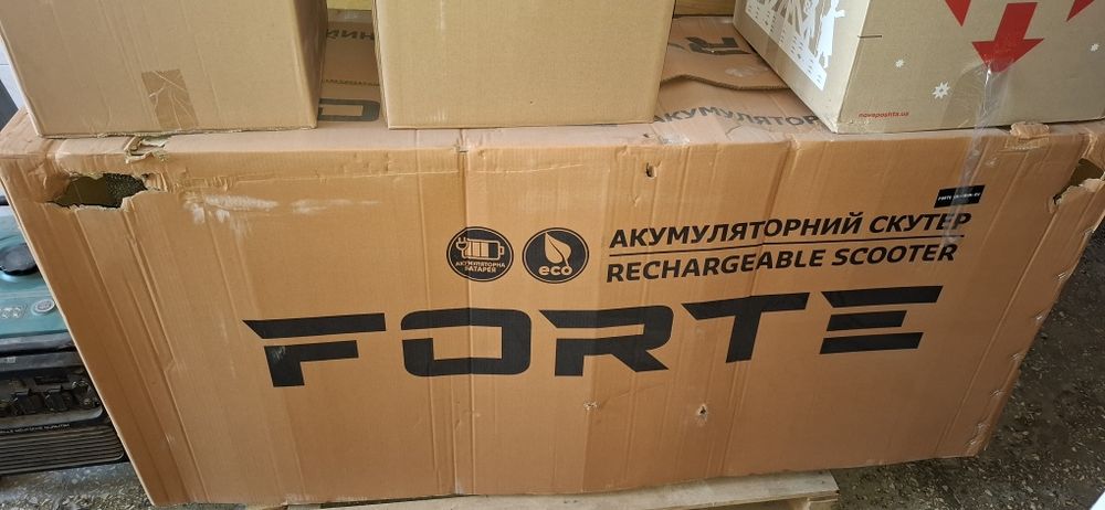 Електроскутер Forte Unicorn-EV, зелений, з термобоксом
