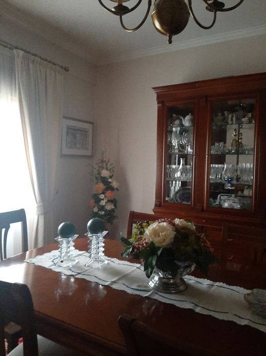 Mesa jantar cerejeira com 8 cadeiras